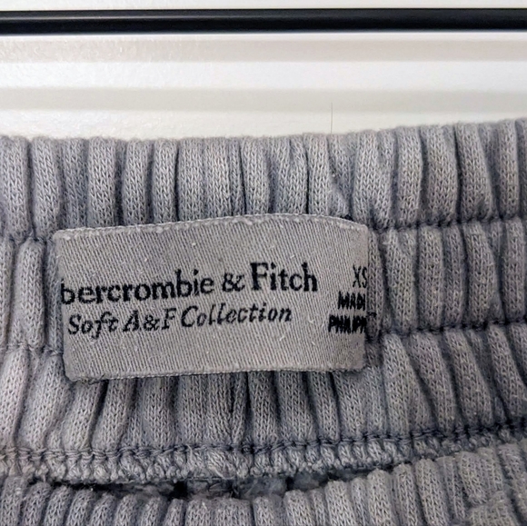 Abercrombie & Fitch Blue Tie Dye Soft Shorts Size XS - Picture 3 of 5